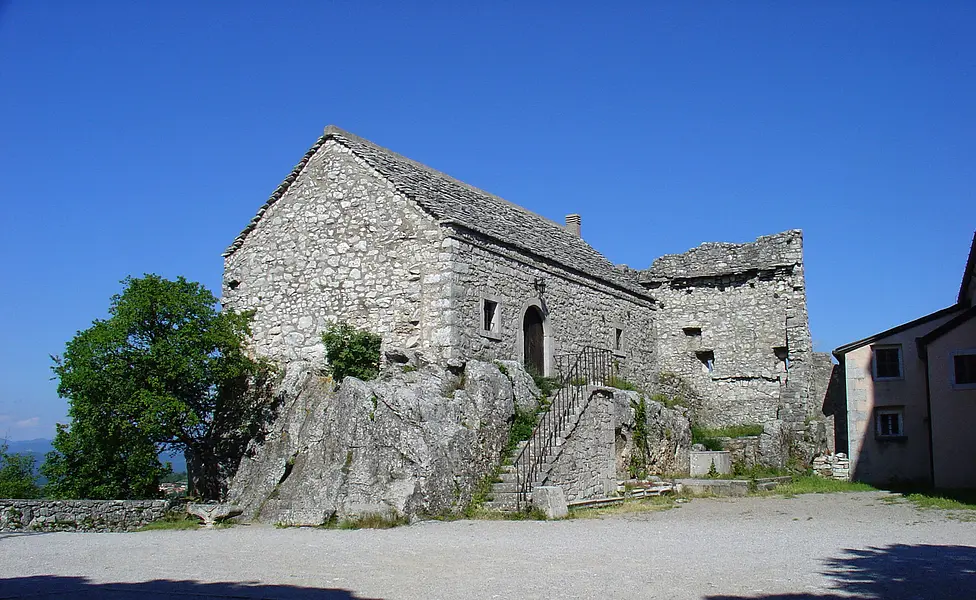 The fortress of Monrupino (Repentabor)