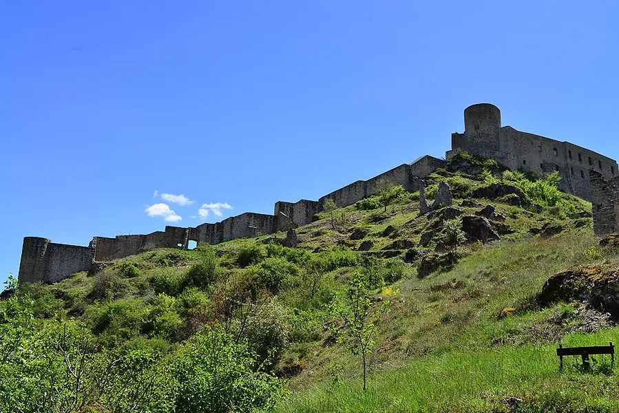 The Caracciolo castle between history and legend