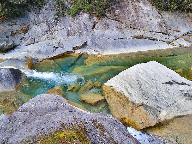 I laghetti del Rio Barbaira nel Parco delle Alpi Liguri