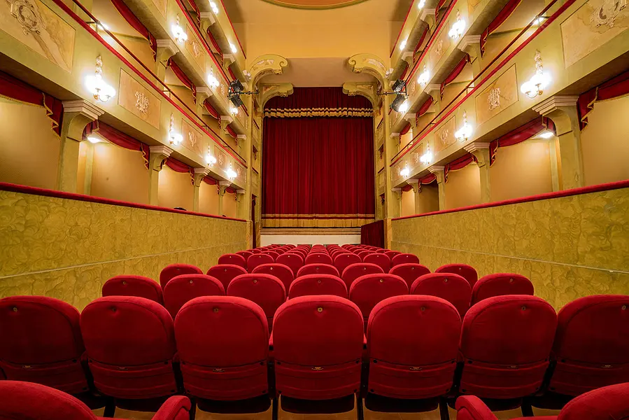 Pergola: Teatro Angel Dal Foco 