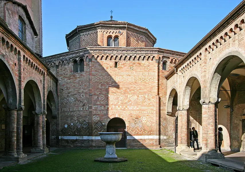 Chiesa delle Sette Chiese e Piazza Santo Stefano