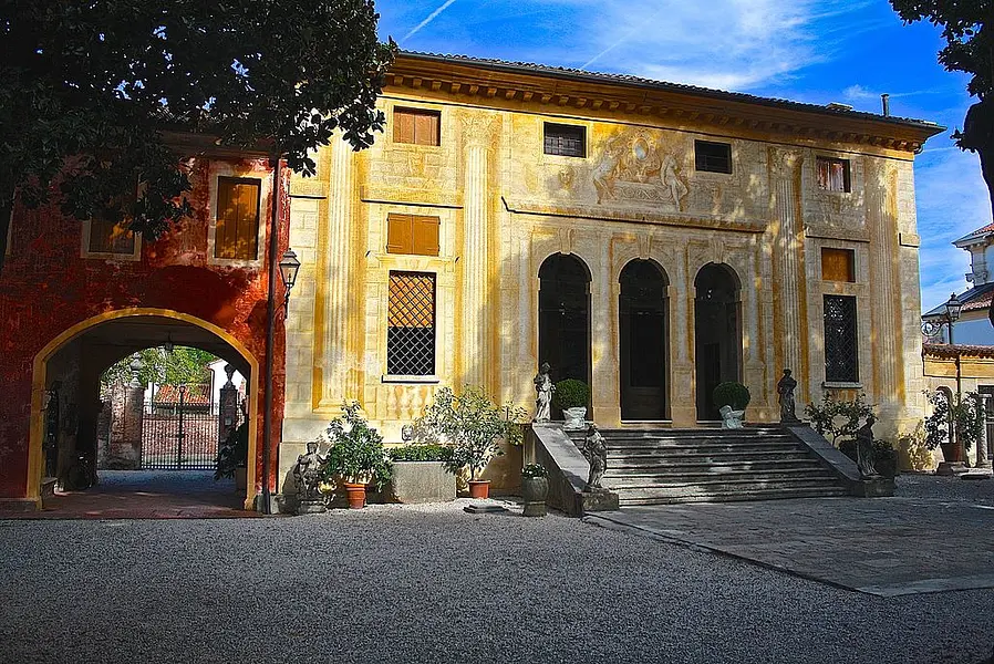 Villa Chiminelli a Sant'Andrea oltre Muson
