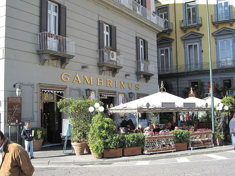 Napoli e il Gran Caffè Gambrinus