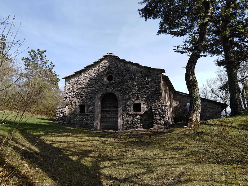 Chiesetta romanica di San Martino - Itinerario Trasiel