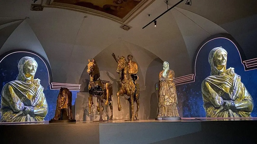 Pergola's Golden Bronzes, nine quintals of bronze and gold