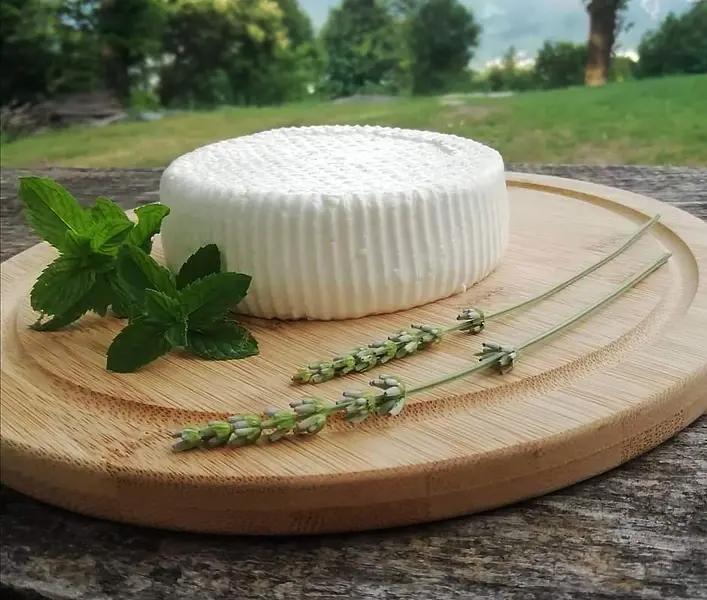 Create your own gourmet goat cheese