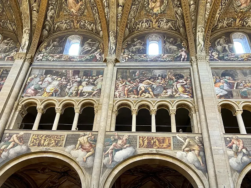 La cathédrale de Parme, un triomphe de fresques