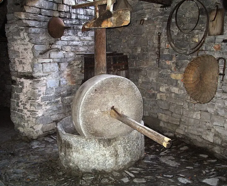 Visit to the historic Palanzo wine press