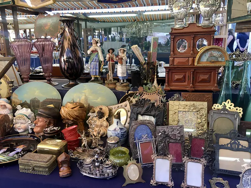 St. Maurice Field Antiques Market