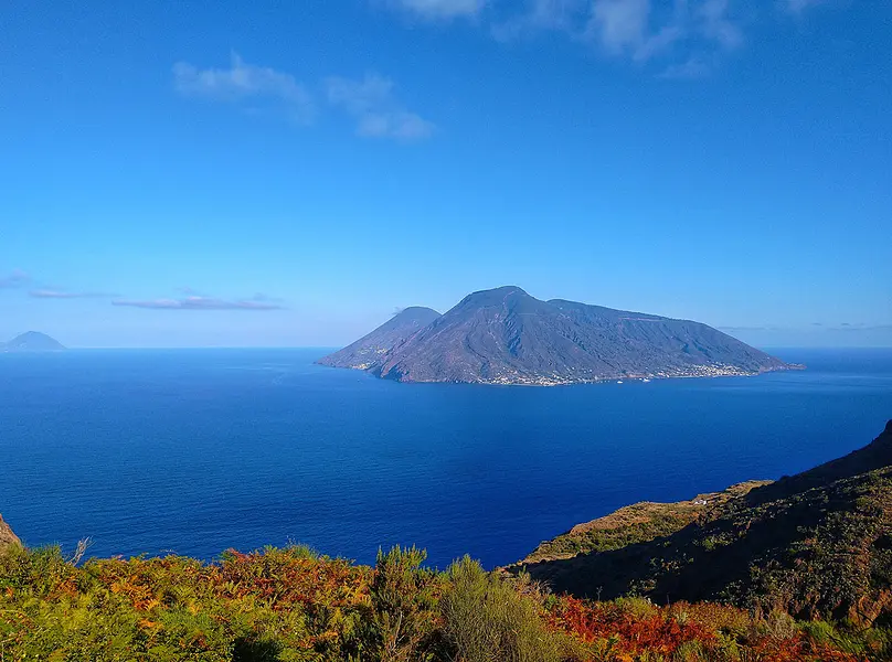 The pearls of Sicily: the nature of the Aeolian Islands