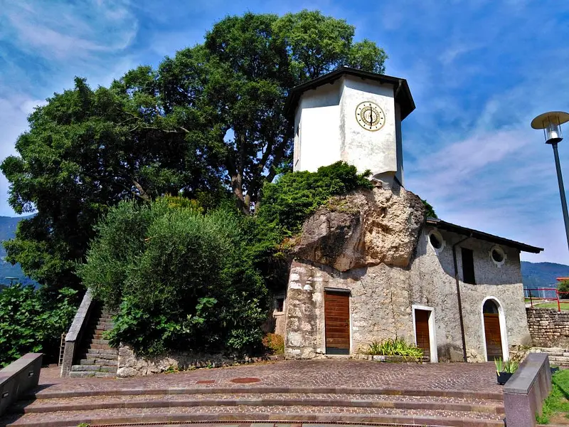 La cappella di Sant'Antonio Abate sulla roccia a Trento