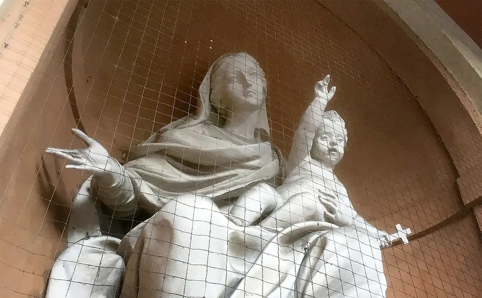 La «Madonna Grassa», nel portico di San Luca