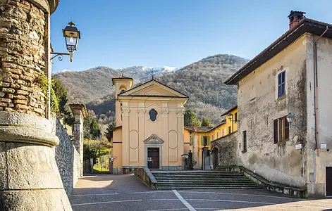 Die Kirche von San Francesco in Canzo